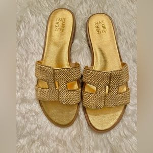 NWOB Naturalizer Fame Slide Sandals in Raffia.Size 11